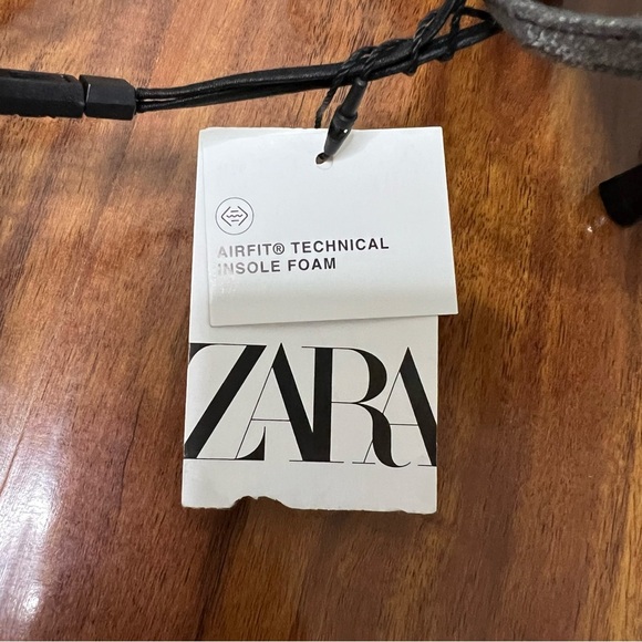 NWT Zara High Heeled Velvet Drawing Sandals Silver size 8 - Picture 9 of 9